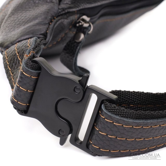 Приваблива сумка-бананка для чоловіків з натуральної шкіри зернистої Shvigel 23127 Чорний Приваблива сумка-бананка для чоловіків з натуральної шкіри зернистої Shvigel 23127 Чорний