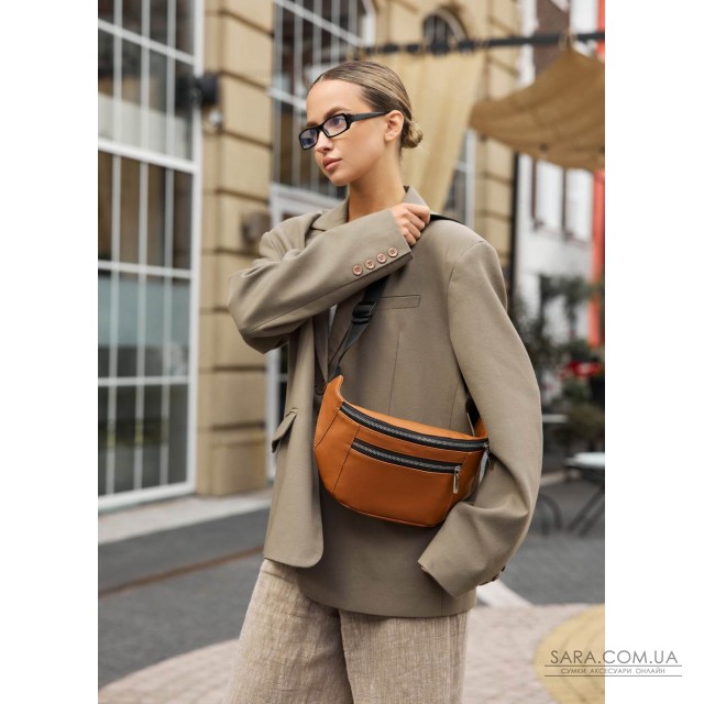 Велика жіноча шкіряна сумка на пояс бананка Sambag Tirso Max руда Велика жіноча шкіряна сумка на пояс бананка Sambag Tirso Max руда